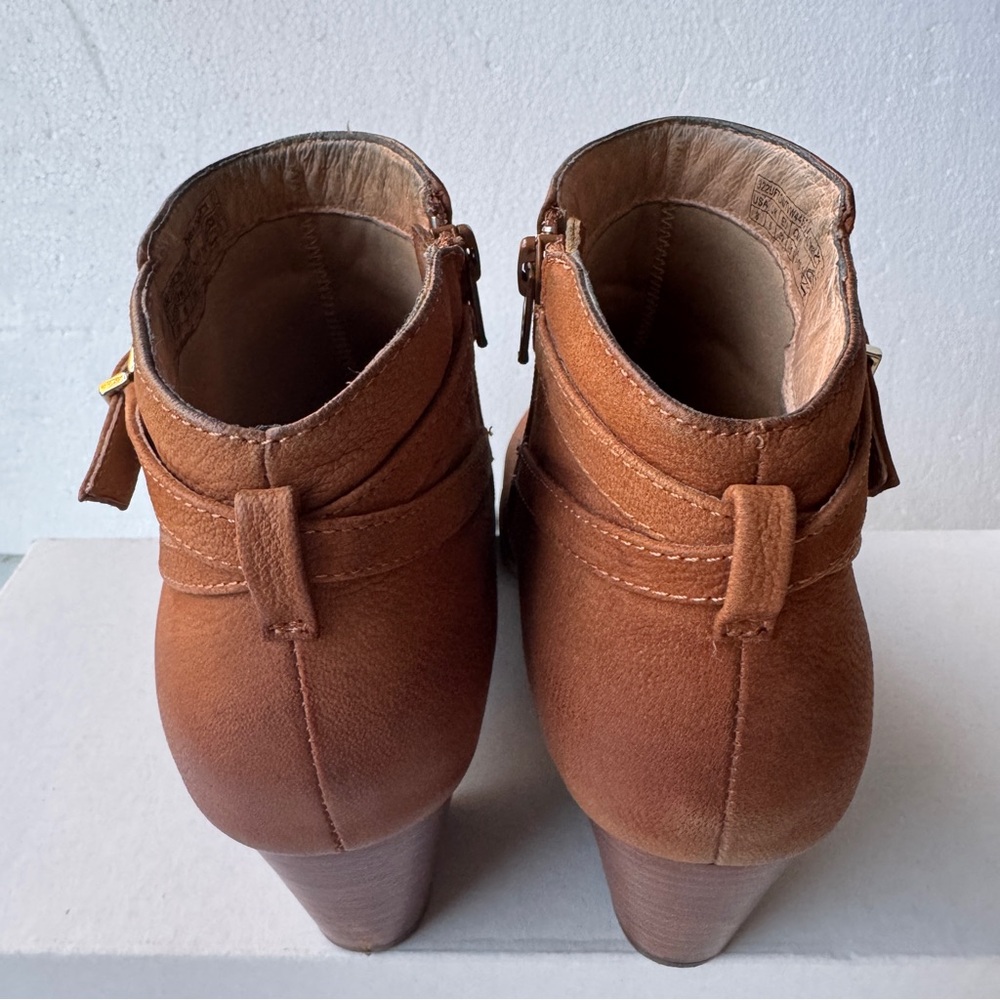 Vionic Upright Upton Leather Ankle Boot Cognac Women's USA Size 8 Casual Travel - Picture 2 of 11